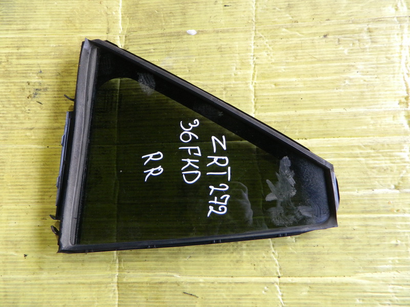 Форточка двери Toyota Avensis ZRT272