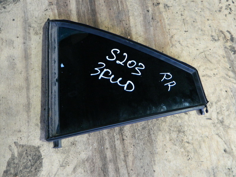 Форточка двери Mercedes-benz C-class S203