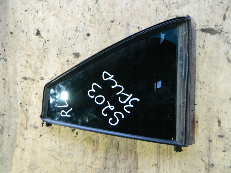 Форточка двери Mercedes-benz C-class S203