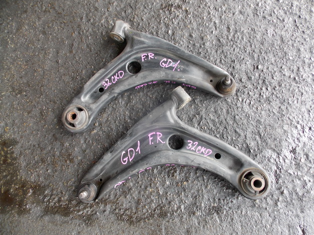 Рычаг Honda Fit GD1