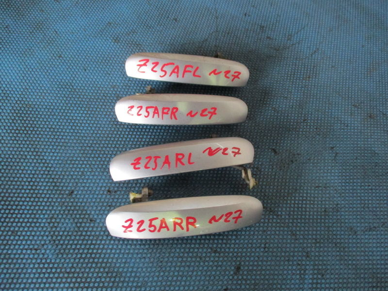 Ручка двери Mitsubishi Colt