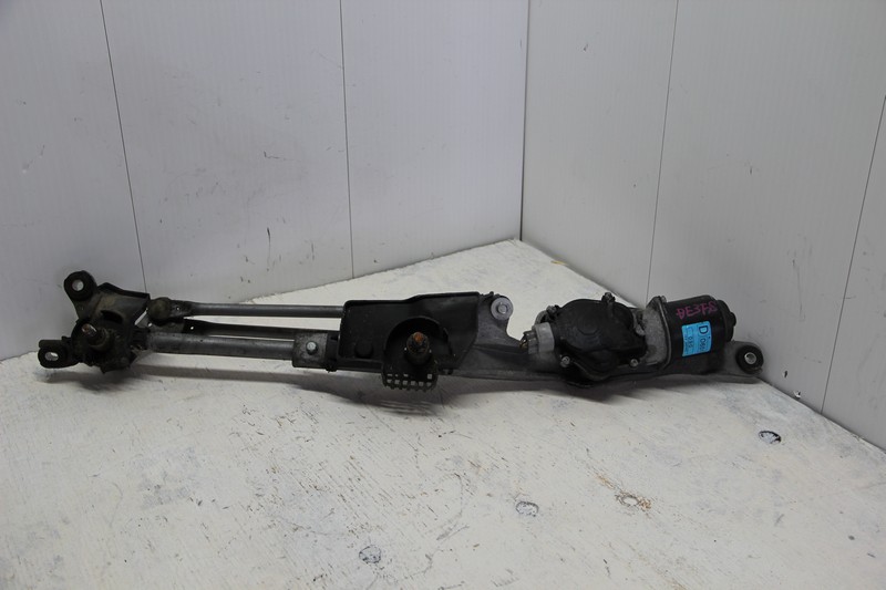 Трапеция дворников Mazda Demio