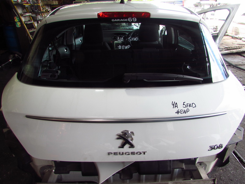 Дверь задняя Peugeot 308 4A