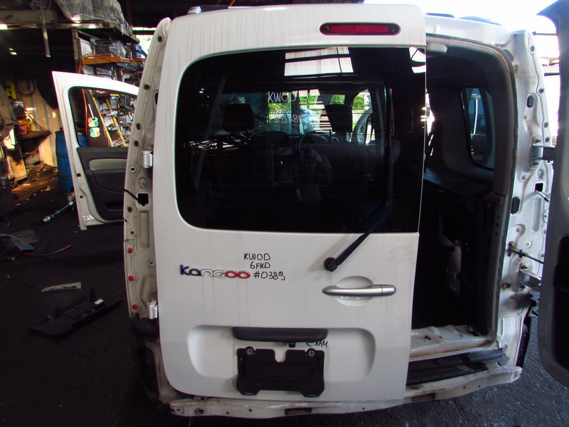 Дверь задняя Renault Kangoo KW0D