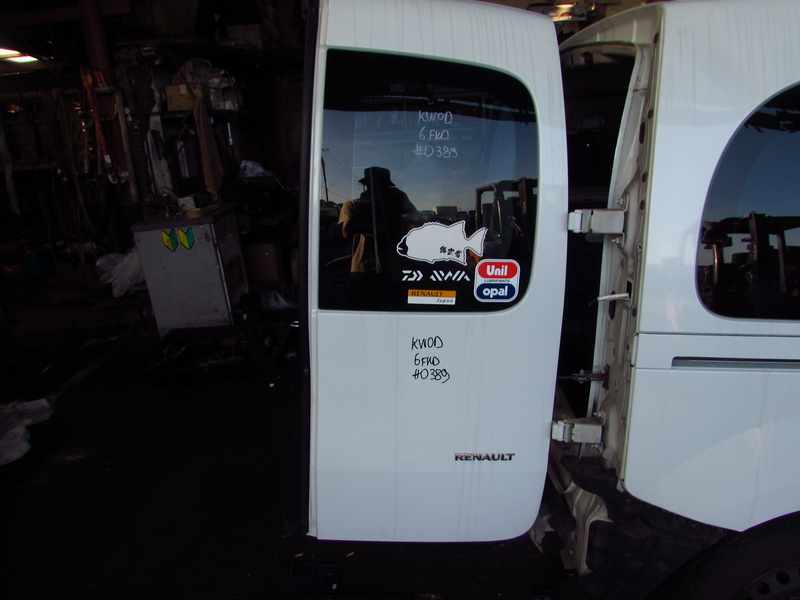 Дверь задняя Renault Kangoo KW0D