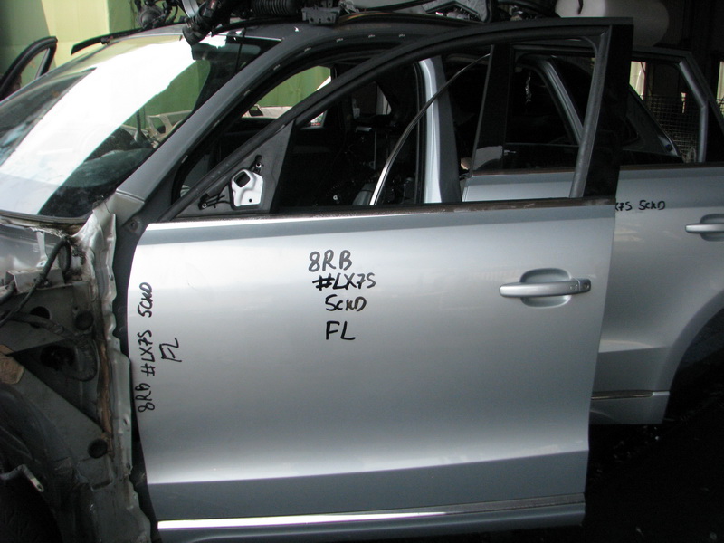 Дверь Audi Q5
