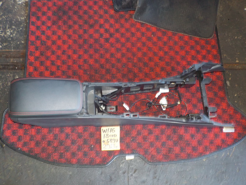 Подлокотник Mercedes-benz A-class W176