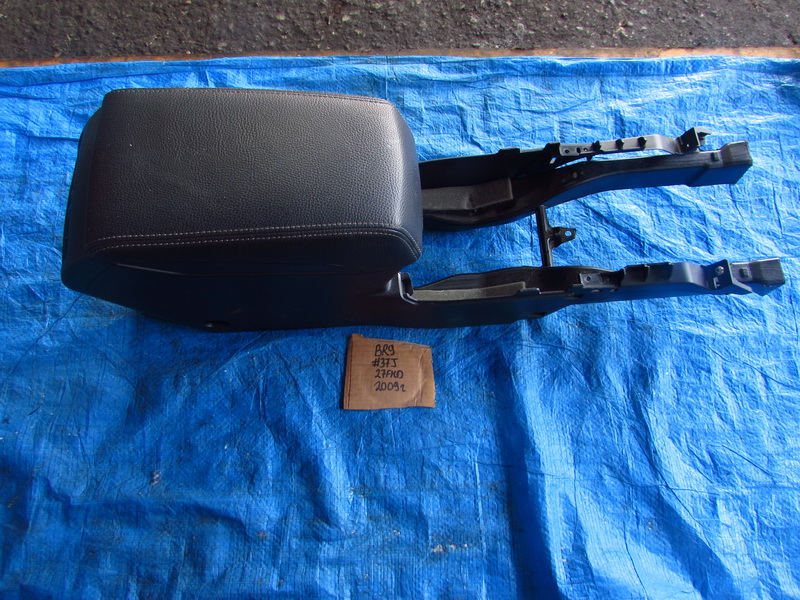 Подлокотник Subaru Legacy BR9