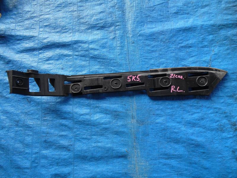 Крепление бампера Volkswagen Golf 5K5