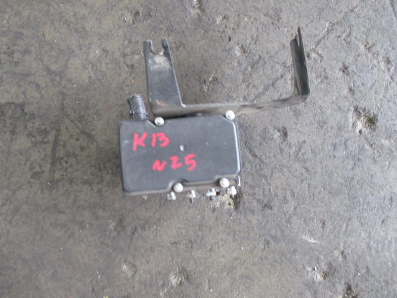 Блок АБС Nissan March