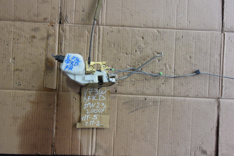 Замок двери Mitsubishi Pajero V73W