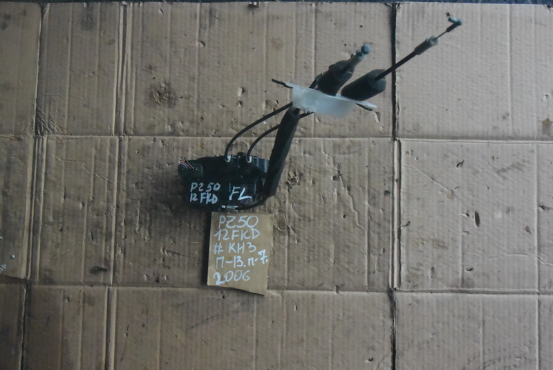 Замок двери Nissan Murano