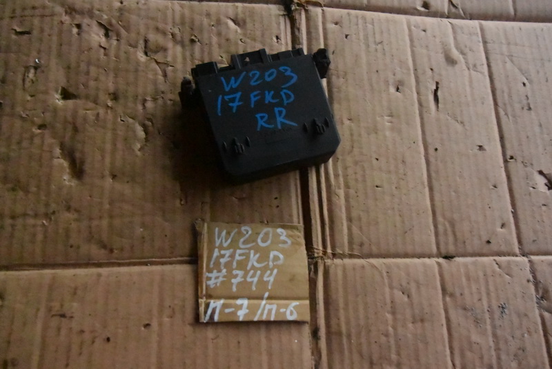 Блок управления дверьми Mercedes-benz C-class W203