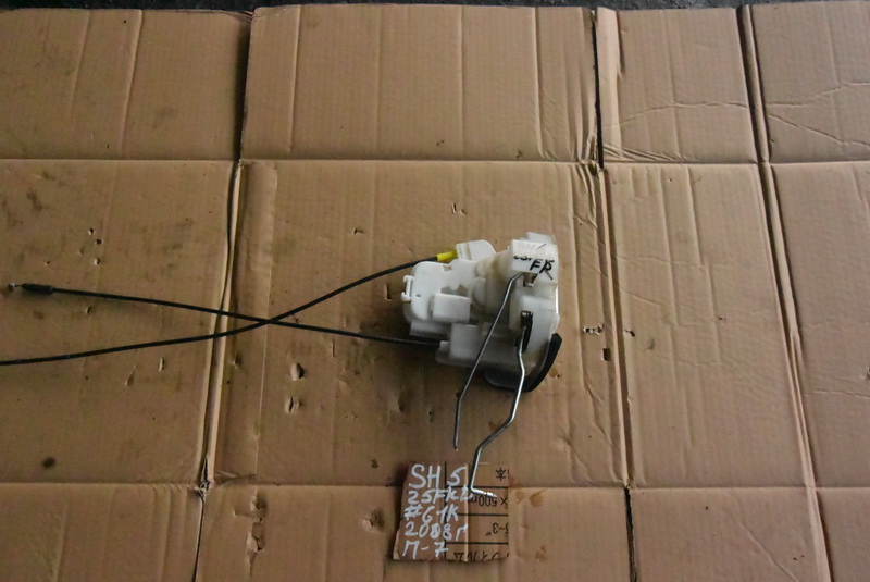 Замок двери Subaru Forester SH5