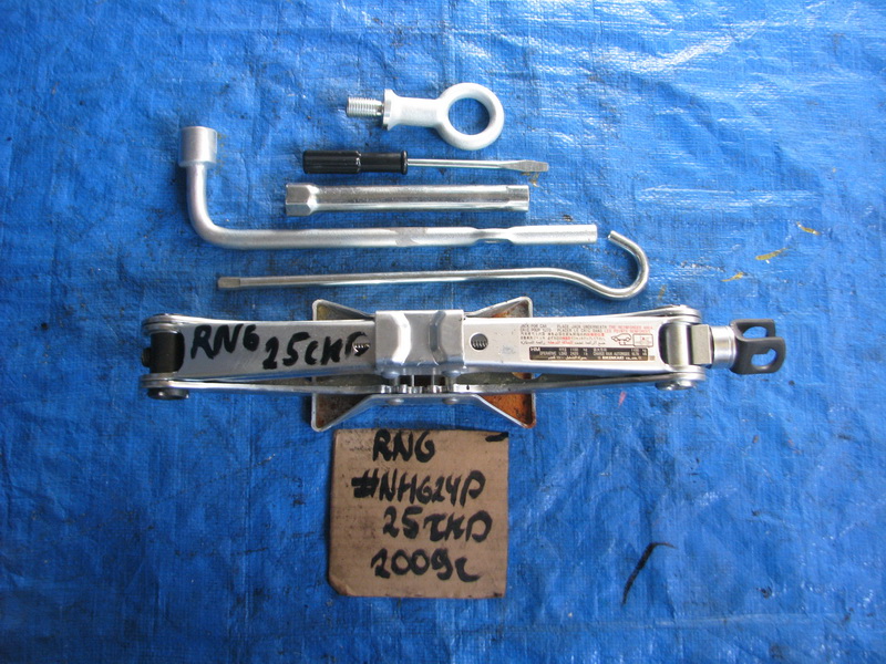 Домкрат Honda Stream