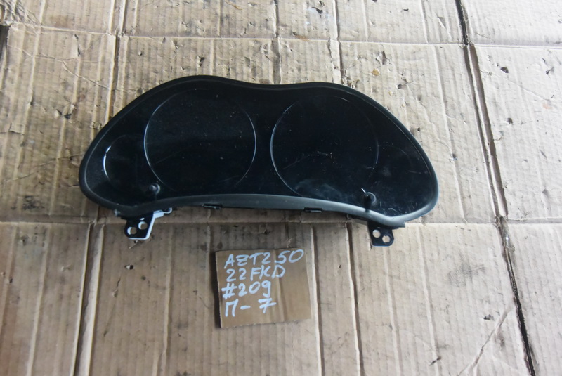 Спидометр Toyota Avensis