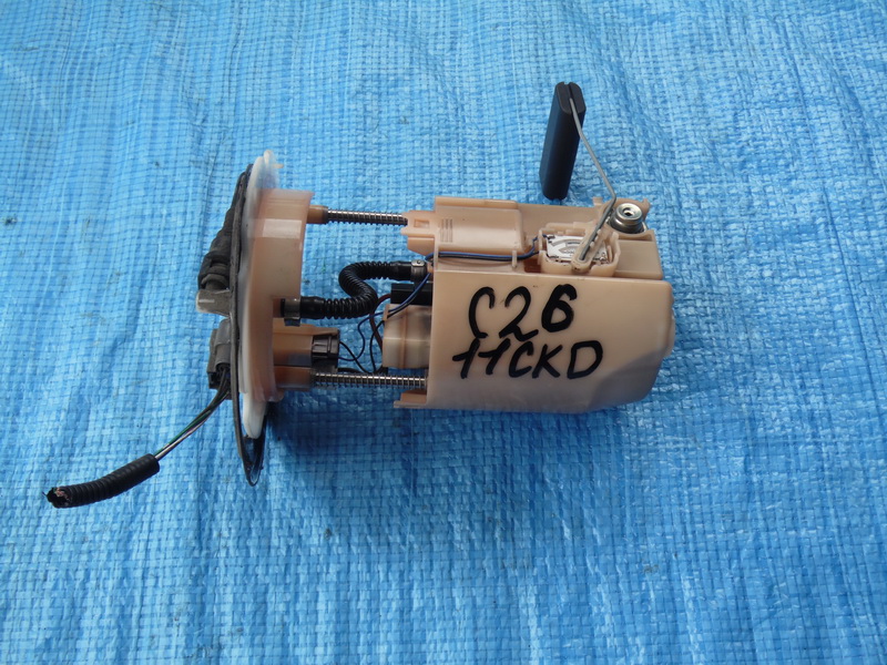 Топливный насос Nissan Serena