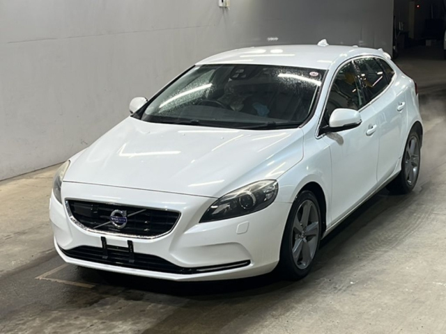 Volvo V40 MW48