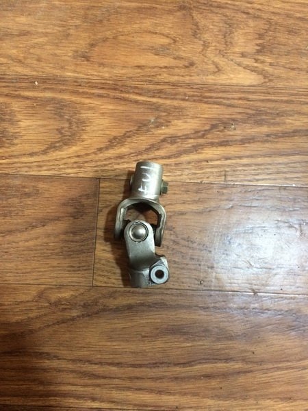 Рулевой карданчик Honda Civic EU1