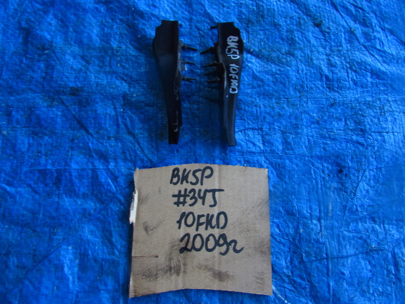 Уголок в жабо Mazda Axela BK5P