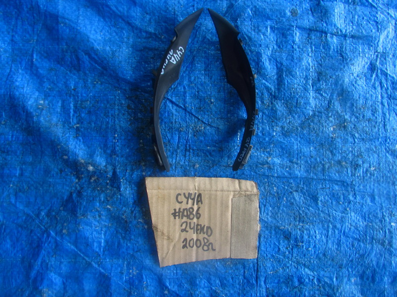 Уголок в жабо Mitsubishi Lancer CY4A