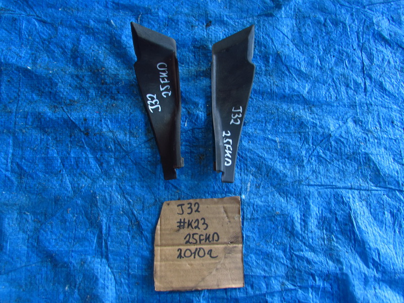 Уголок в жабо Nissan Teana J32