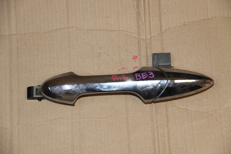 Ручка двери Honda Edix