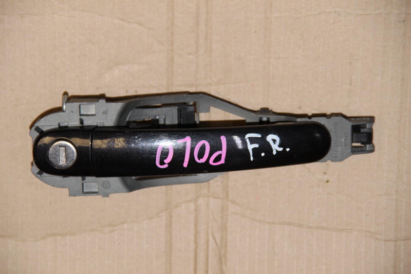 Ручка двери Volkswagen Polo