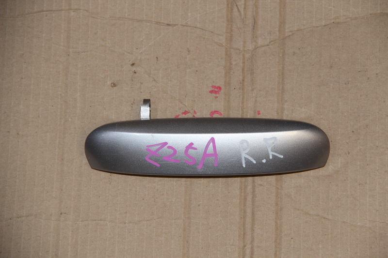 Ручка двери Mitsubishi Colt