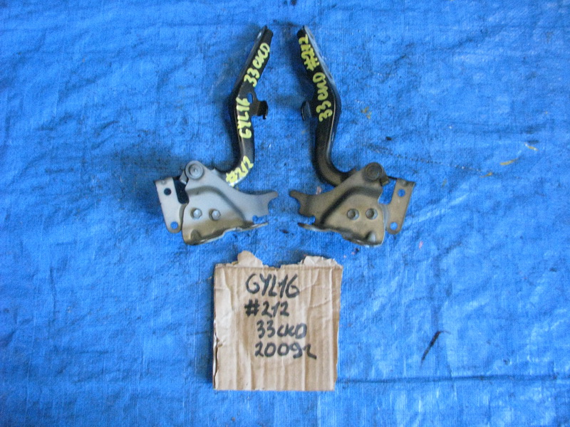 Петля капота Lexus Rx450h