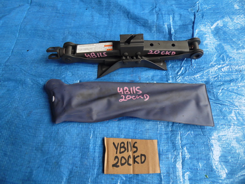 Домкрат Suzuki Sx4