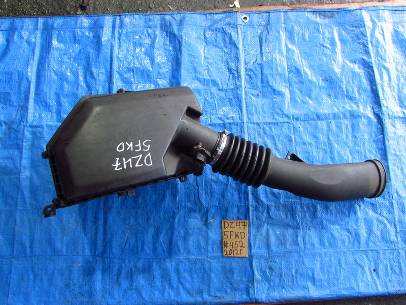 Корпус воздушного фильтра Volvo Xc60