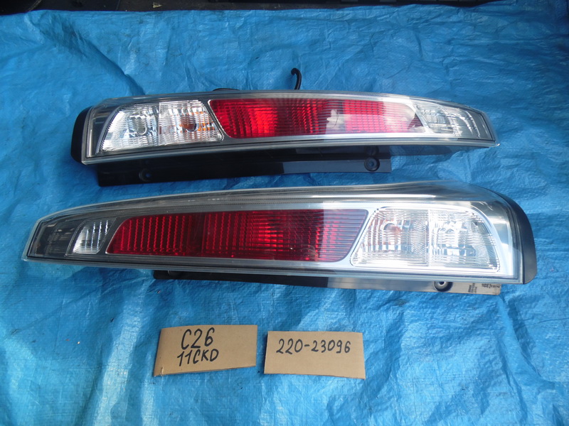 Стоп-сигнал Nissan Serena C26