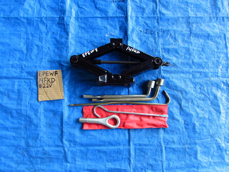 Домкрат Ford Escape