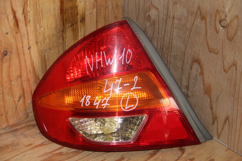 Стоп-сигнал Toyota Prius NHW10