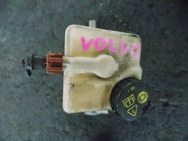 Главный тормозной цилиндр Volvo S60