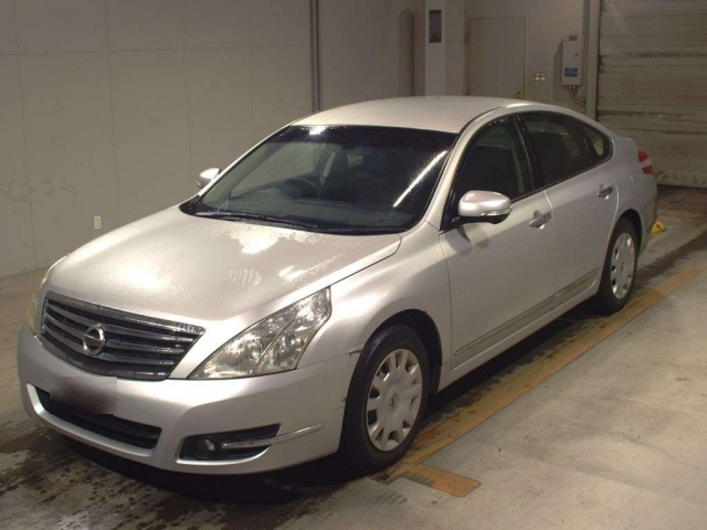 Nissan Teana J32