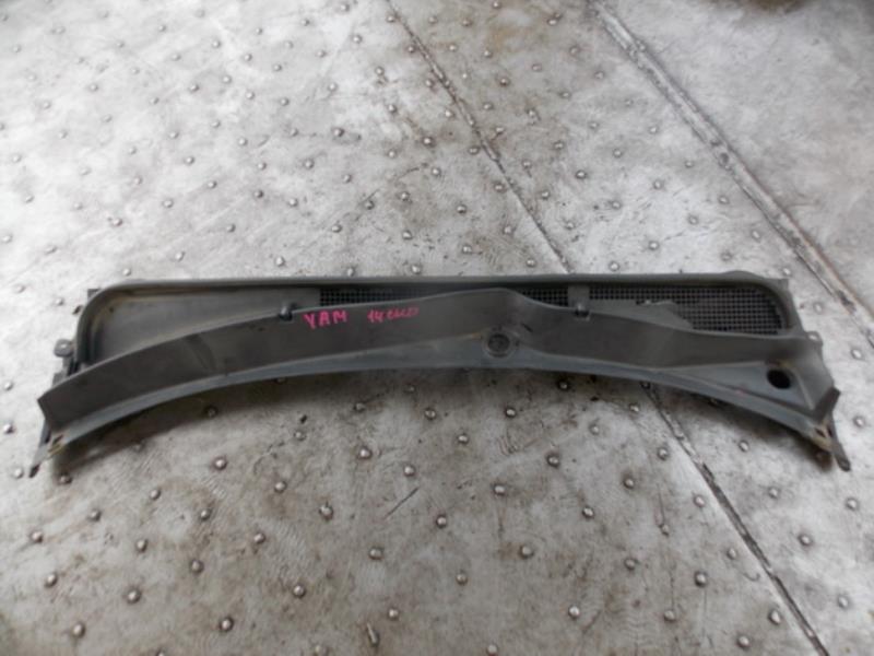 Решетка под лобовое стекло Subaru Exiga