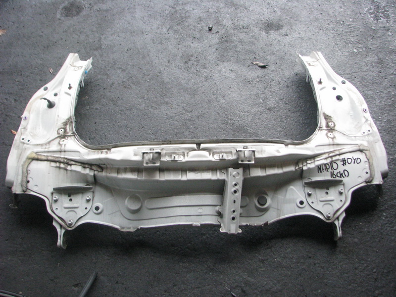 Панель кузова Toyota Aqua NHP10