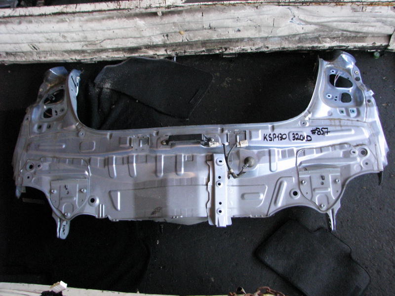 Панель кузова Toyota Vitz KSP130