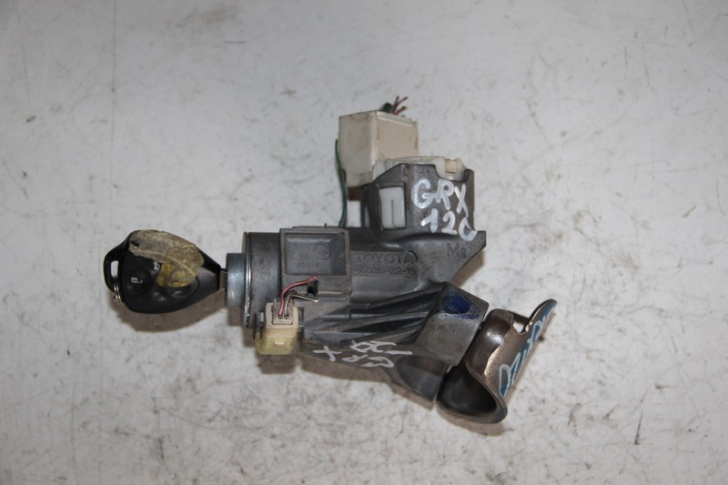 Замок зажигания Toyota Mark X