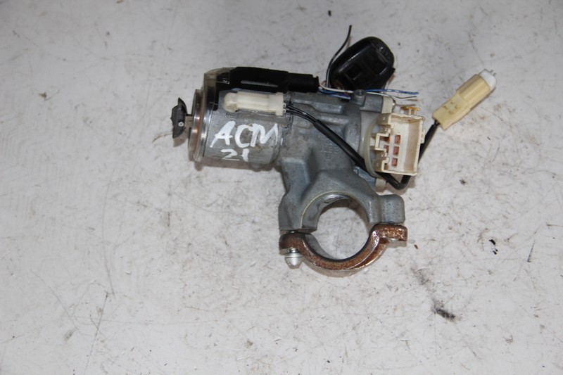 Замок зажигания Toyota Ipsum