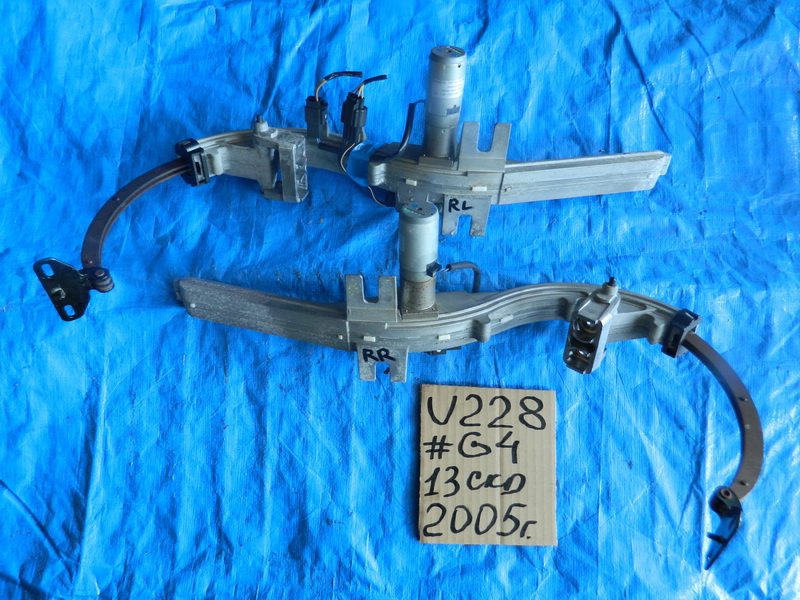 Доводчик двери багажника Lincoln Navigator U228