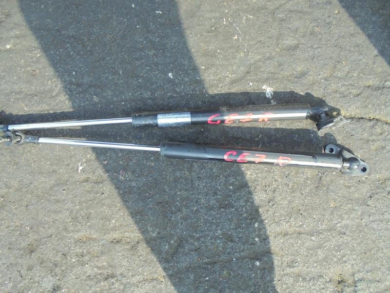 Амортизатор задней двери Honda Fit