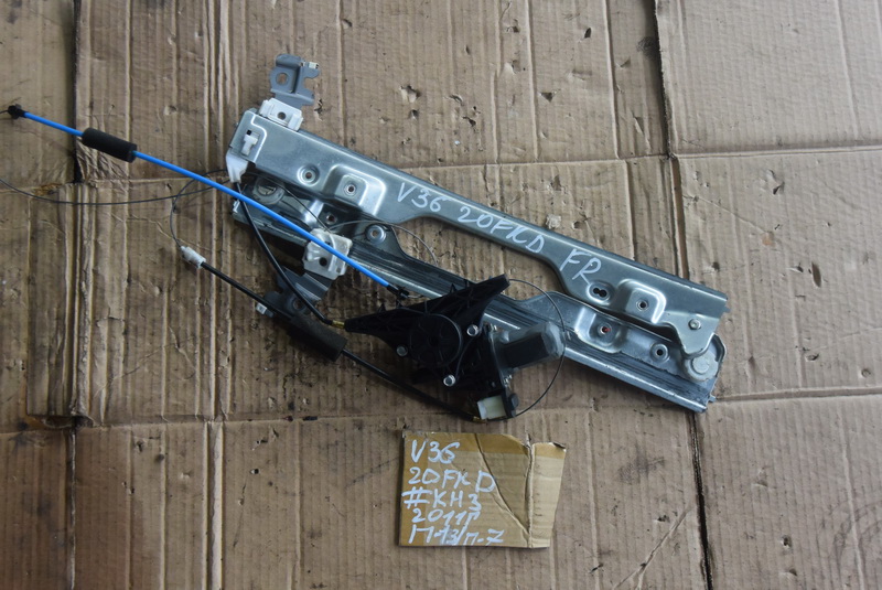 Стеклоподъемник Nissan Skyline