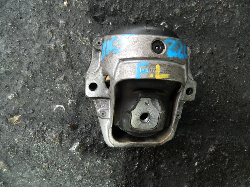 Подушка двигателя Audi A4