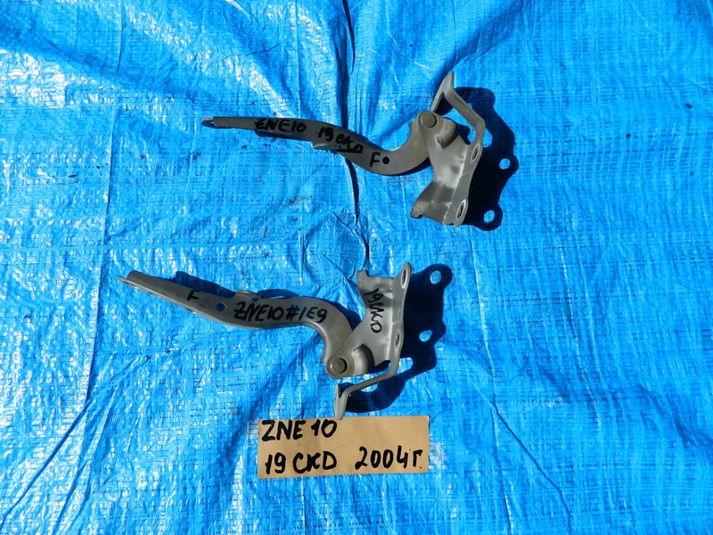 Петля капота Toyota Wish