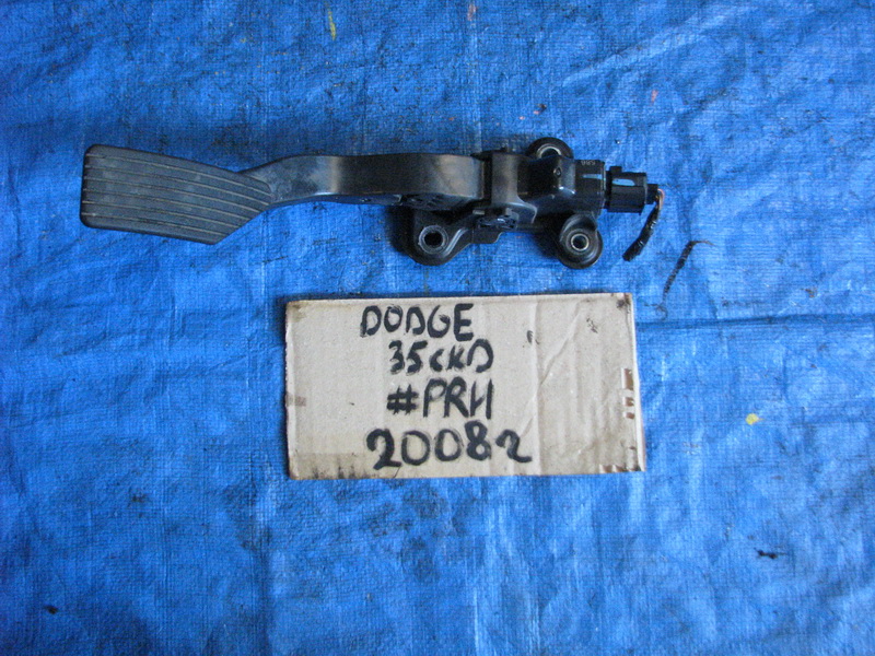 Педаль газа Dodge Journey 