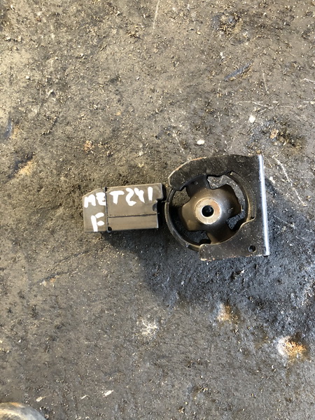 Подушка двигателя Toyota Allion NZT240