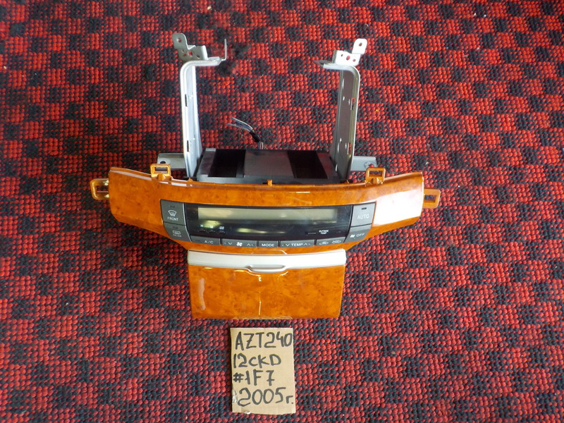 Блок управления климат-контролем Toyota Premio AZT240